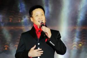 中国十大高音男​歌手排名：阎维文上榜，第二誉为歌圣